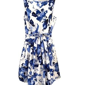 Jessica Howard White & Blue Floral Fit and Flare Belted Dress Size 16.